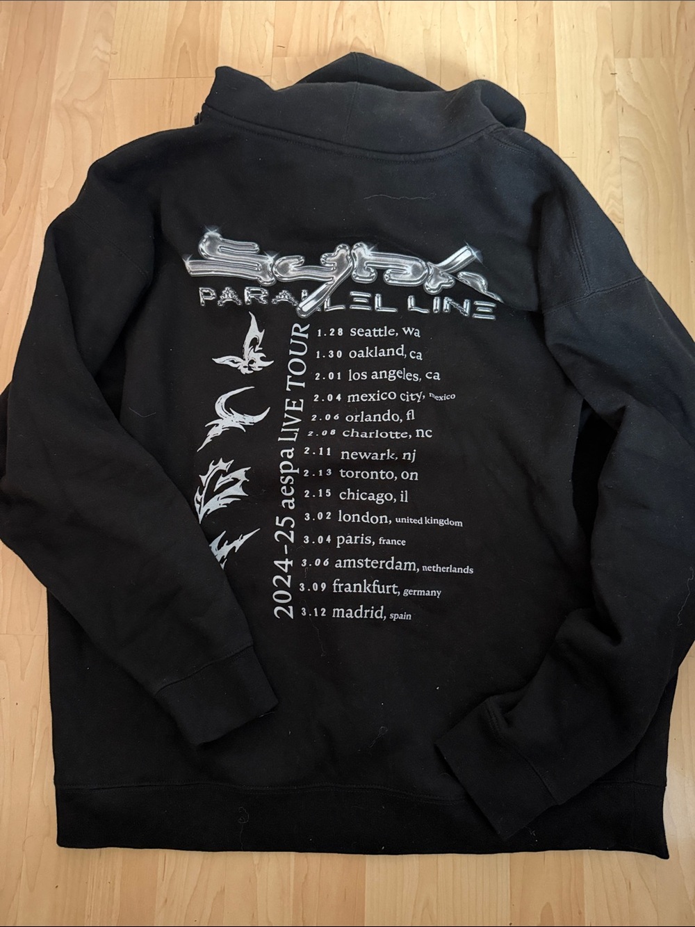Zip Up Tour Hoodie - Aespa Parallel Line